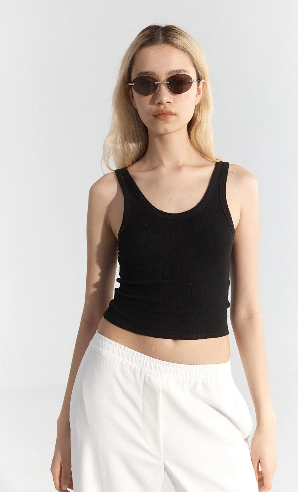 NEO SUNGLASSES - CHROME/BLACK - Image 5